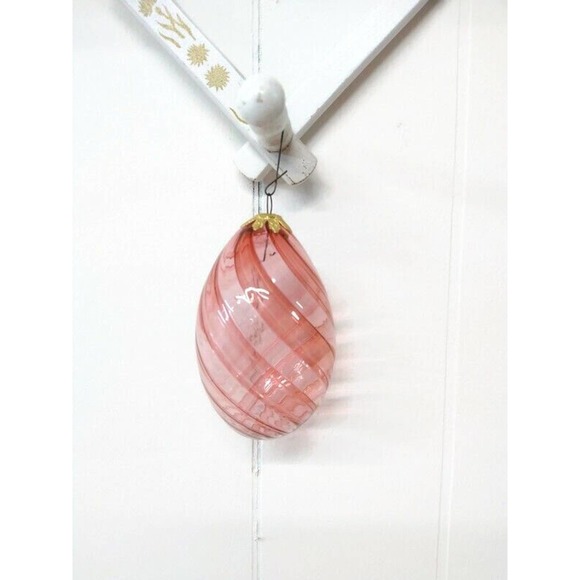 Vintage WEST GERMANY Pink Handblown Glass Egg Shaped Christmas Ornament Gold Top - Picture 2 of 3